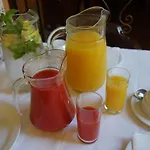 Aurora Sol بيت ضيافة 3*