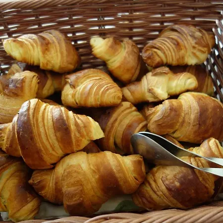 Guest house Aurora Sol 3*